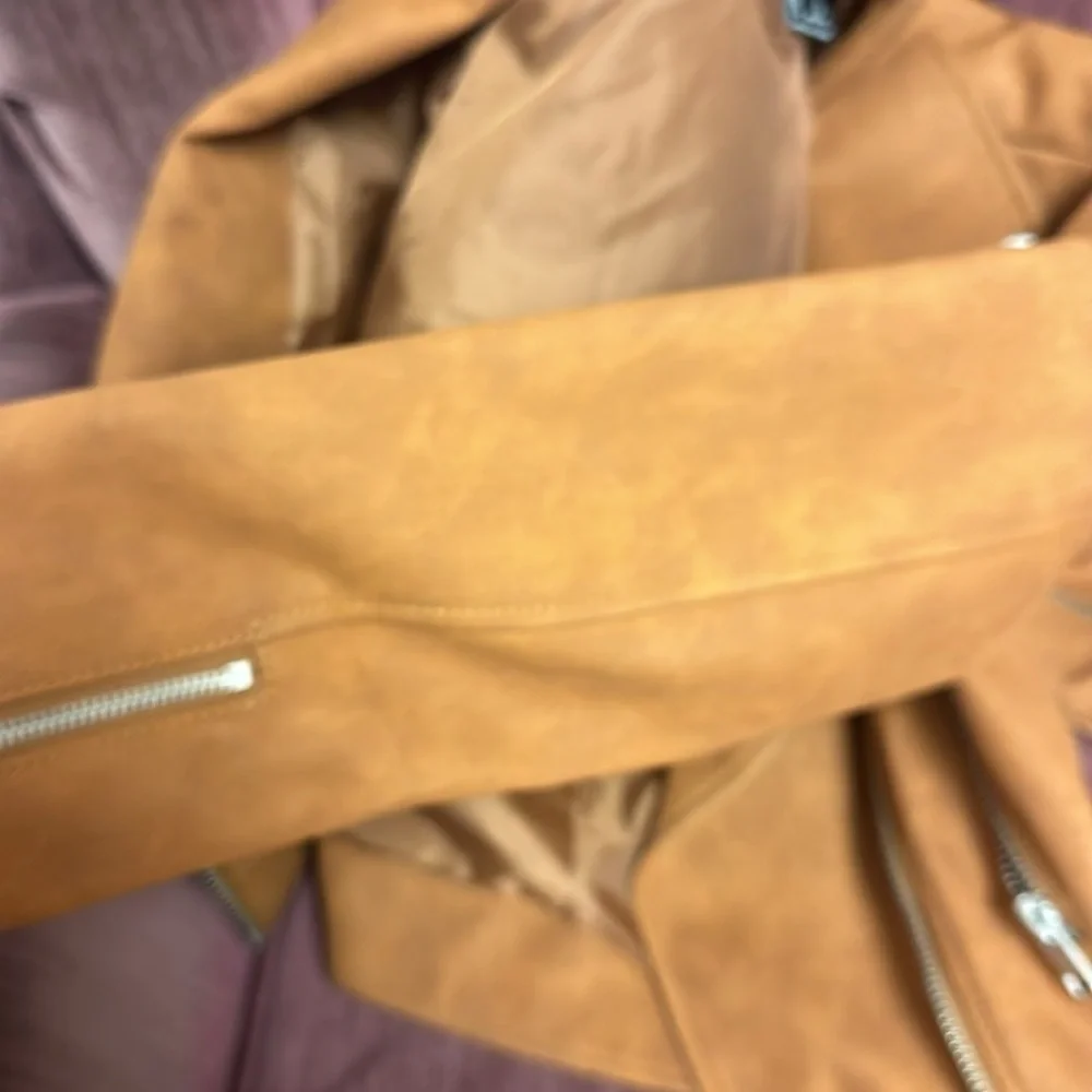 Forever 21 women’s light brown faux leather biker style size small jacket - Picture 5 of 5